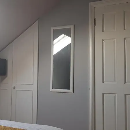 Panzió Monastery View Bunacurry