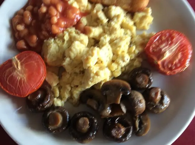 ベッド・アンド・ブレックファスト Monastery View Bunacurry